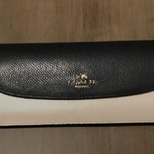 EUC Coach leather wallet